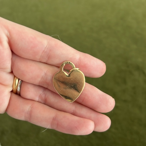 Return to Tiffany’s gold pendant - Picture 2 of 6